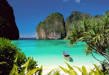 Colorful Vietnam - Thailand Tour with Phuket 17 days